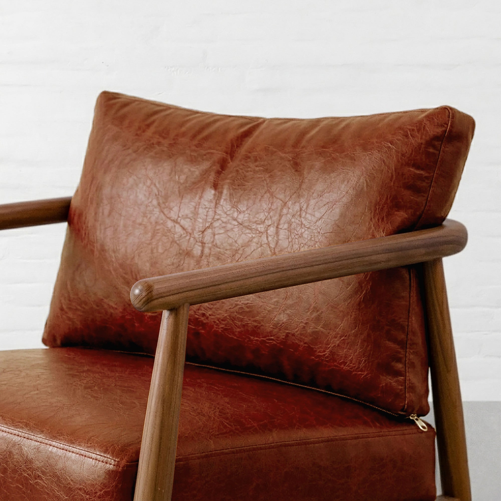 Aarhus Leather Lounge Chair